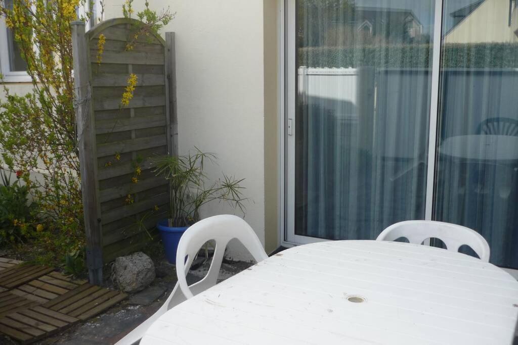T1 Bis Duplex A 2 Pas De La Plage A Larmor-Plage Apartment Bagian luar foto